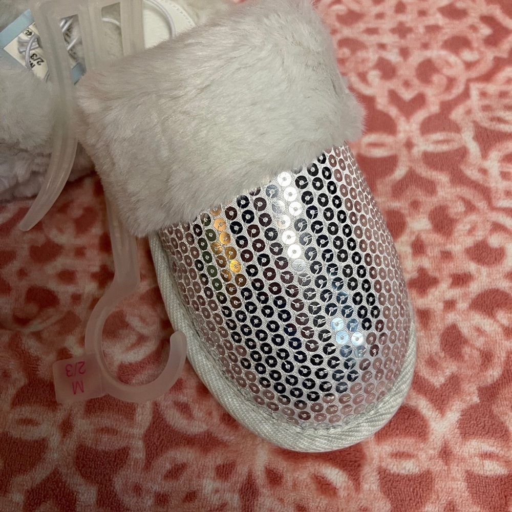 Cat & Jack Glittery Kids' Slippers with Plush Trim - Picture 2 of 4